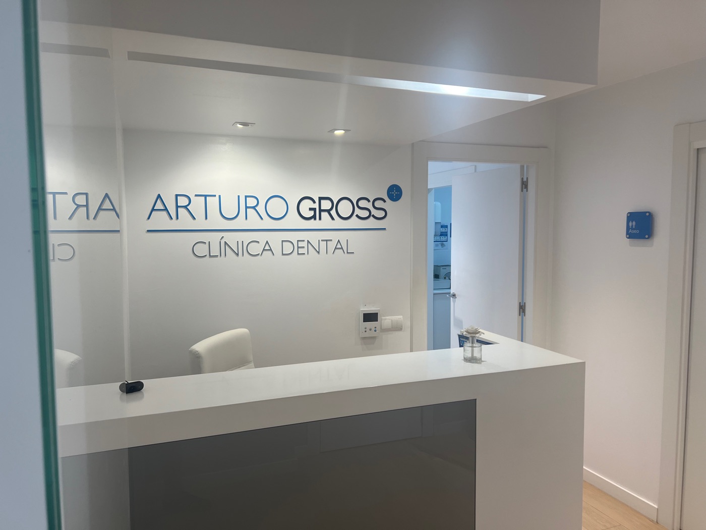 Recepción de la Clínica Dental Arturo Gross